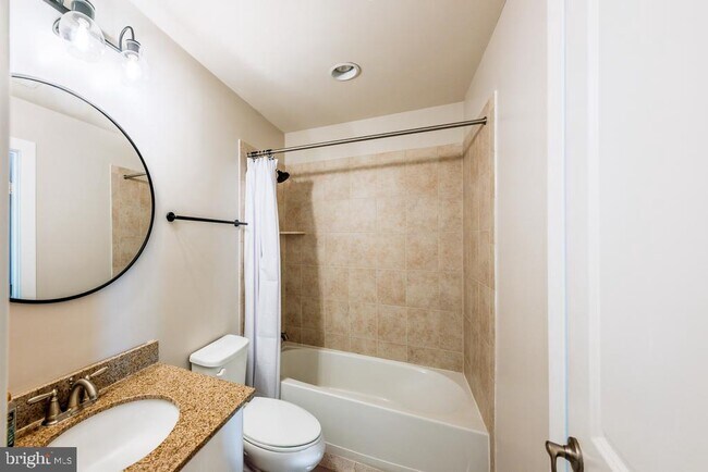 Foto del edificio - 20649 Duxbury Terrace