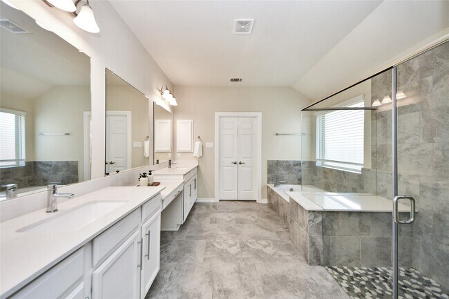 Foto del edificio - 25119 Sundance Park Ln