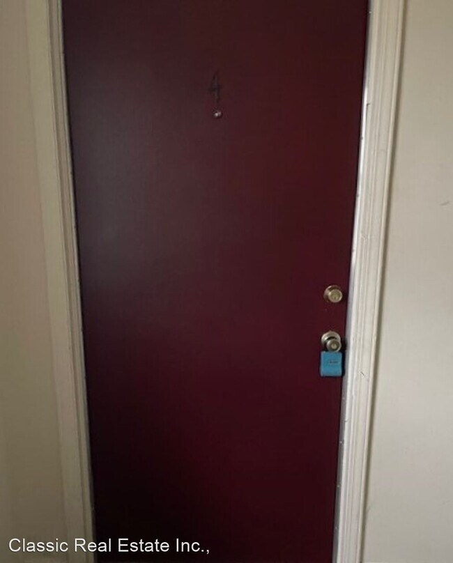 Building Photo - 2 br, 1 bath House - 3712 Camelot Drive #4
