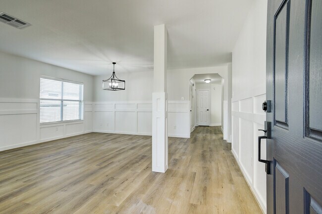 Foto del edificio - 3203 Wheatmeadow Ct