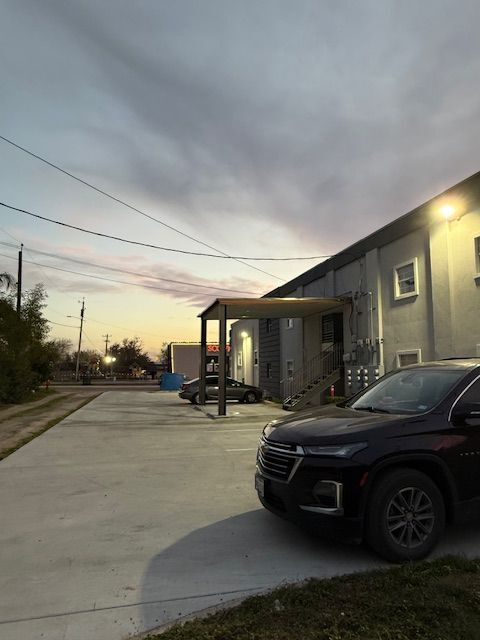 Foto del edificio - 500 N Broadway St