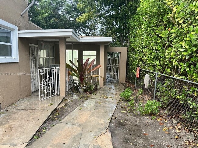 Building Photo - 261 NW 49th St