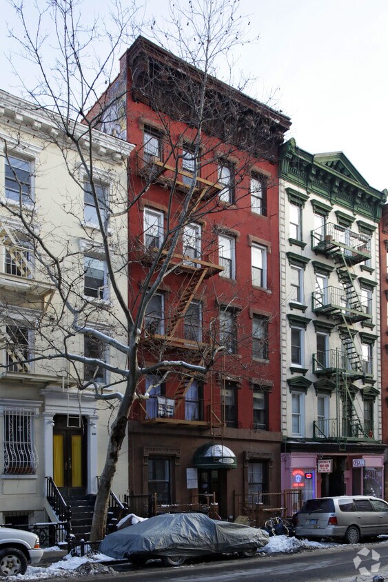 Foto del edificio - 333 E 6th St