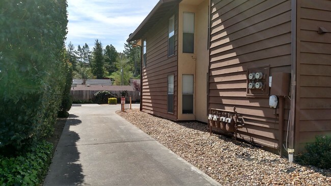 Foto del edificio - 163 Virginia Hills Dr