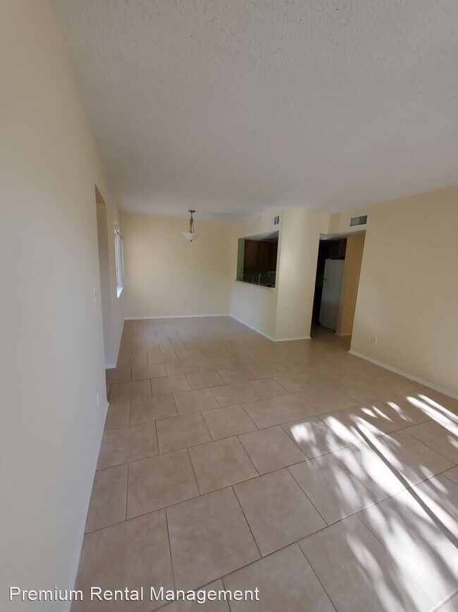 Building Photo - 1 br, 1 bath House - 4535 Lakeway Dr 3702