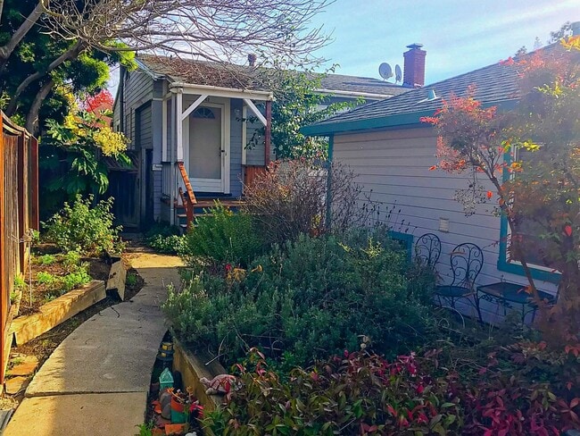 3738-3742 Randolph Ave - 3738-3742 Randolph Ave Apartment