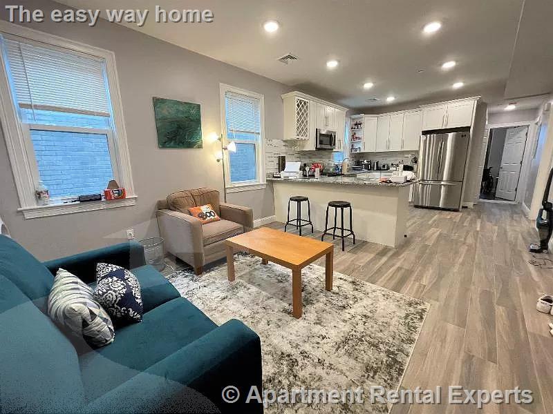 Primary Photo - Allston 4 Bedroom, 3 Baths - Central Air -...