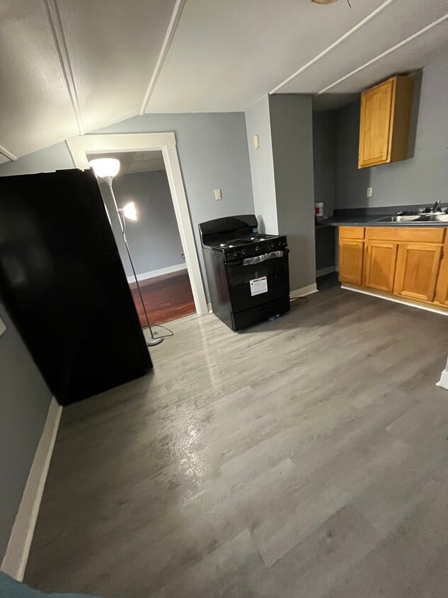 Foto principal - 400 Stafford Ave