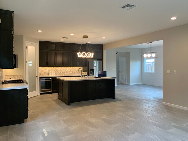 Building Photo - 782 Stickney Way