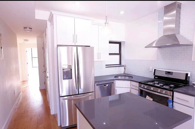 Foto del edificio - 1854 Prospect Pl