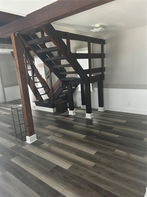 Foto del edificio - 17809 Bamwood Rd