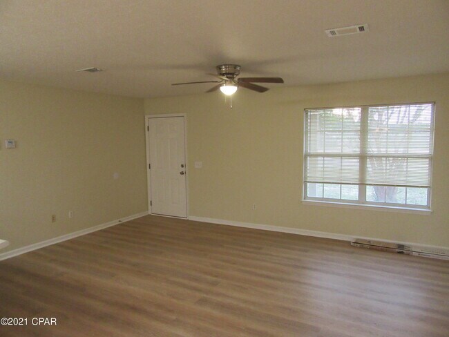 Building Photo - 14322 Bonnie Girls Way