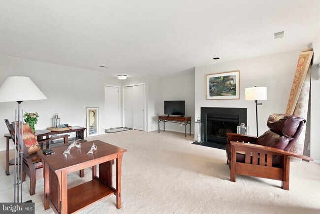 Building Photo - 6 Spa Creek Landing