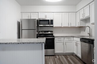 Building Photo - River Breeze Apartments
