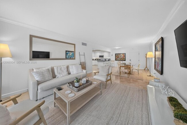 Building Photo - 2301 Collins Ave