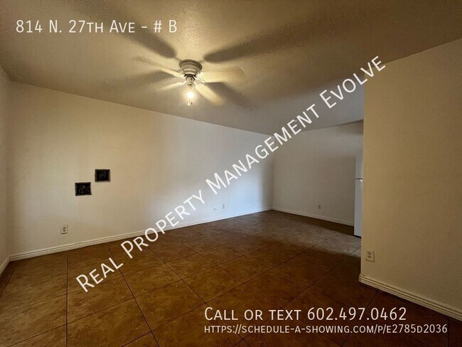 Foto del edificio - Two-Story Condo In North Willow