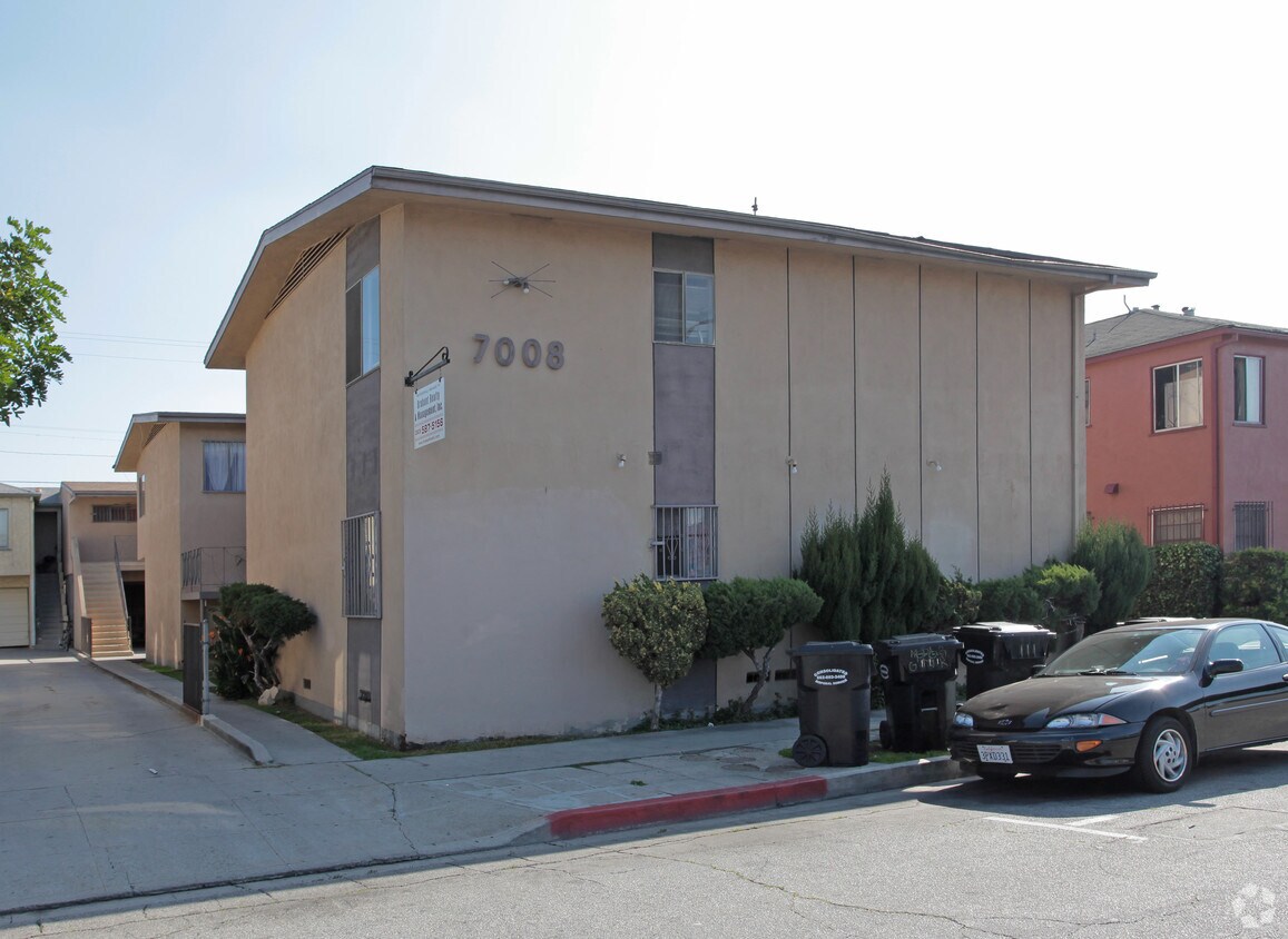 Foto del edificio - 7008 Templeton St