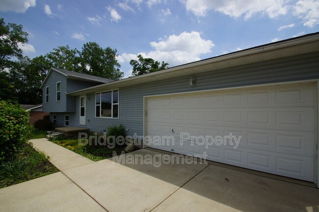 Building Photo - 4139 Dayton-Xenia Road