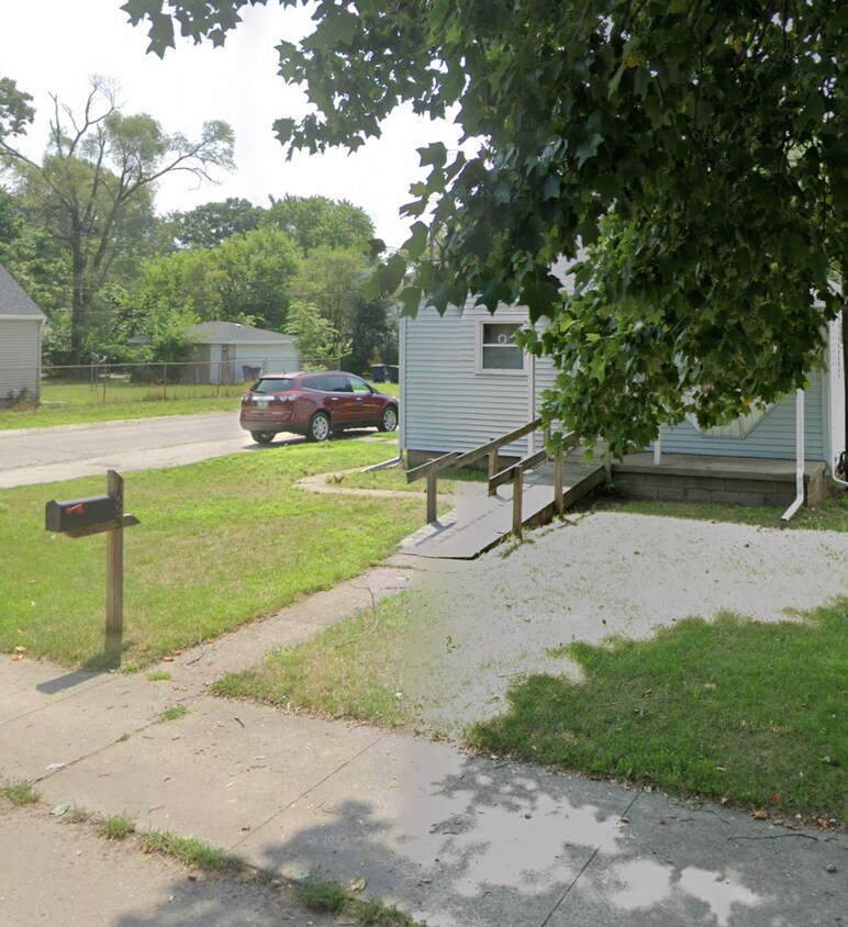 Foto principal - 1525 Springland Ave