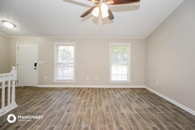 Building Photo - 4323 RIDGETOP DR, ELLENWOOD, GA 30294