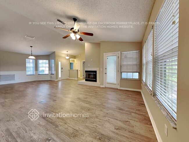 Foto del edificio - 104 Harbour Island Ct