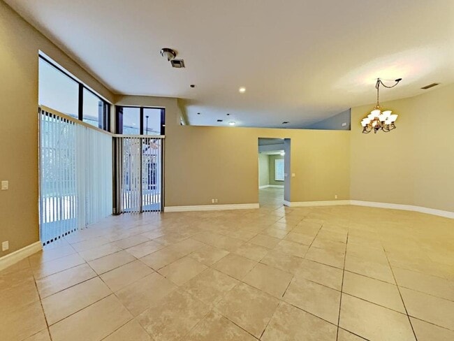 Building Photo - 1076 Deerwood Ln