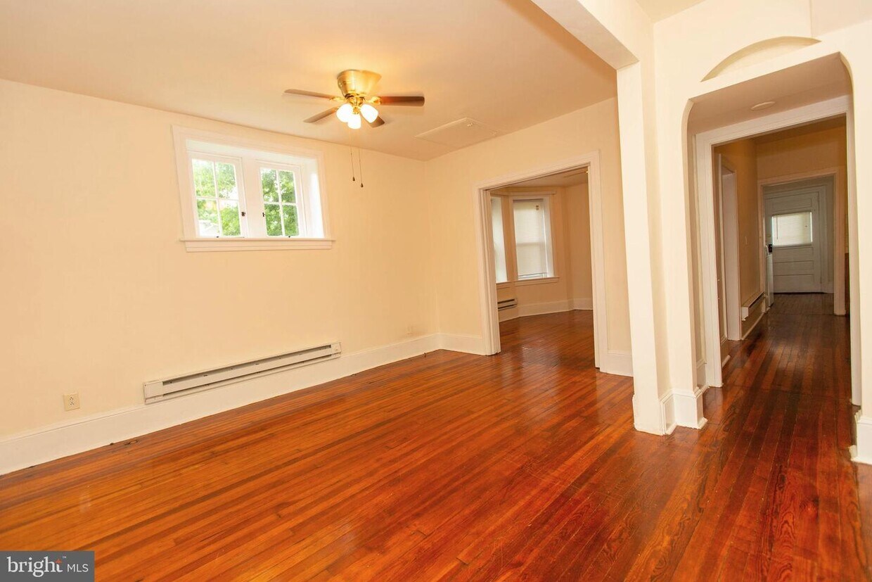 Foto principal - 3 Glenwood Ave