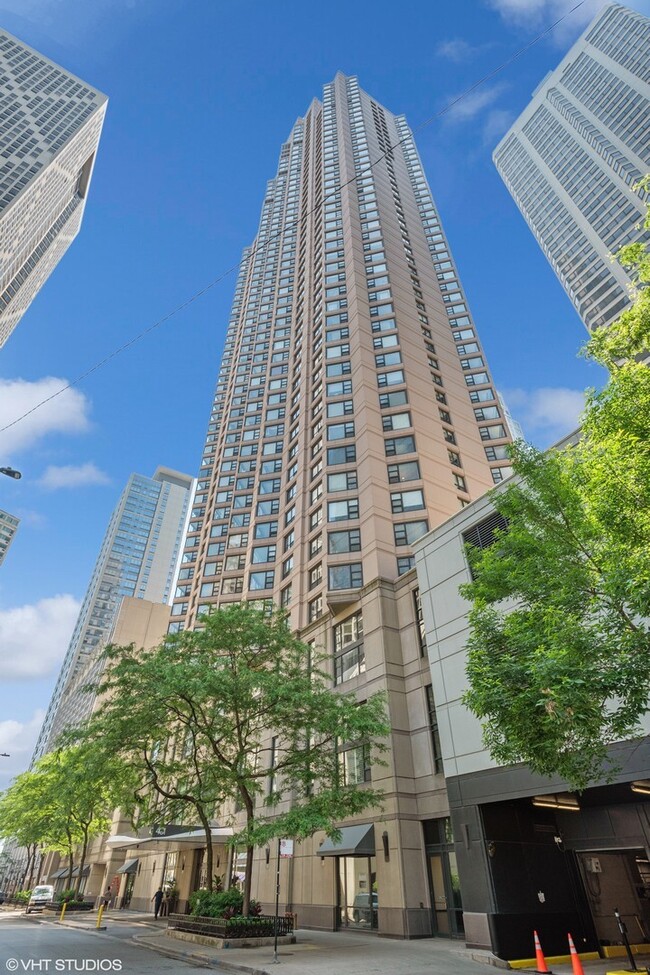 Building Photo - 401 E Ontario St
