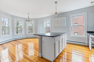 Building Photo - 39 Harvard Ave