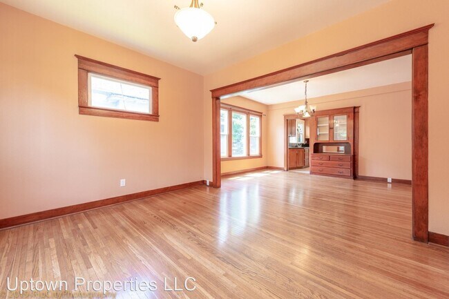 Building Photo - 2 br, 1 bath House - 4631 NE 20th Ave