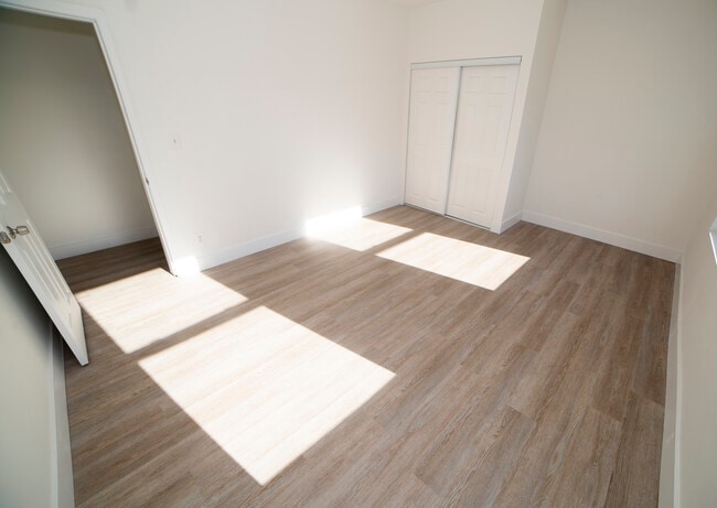 Building Photo - 5437 Page Blvd