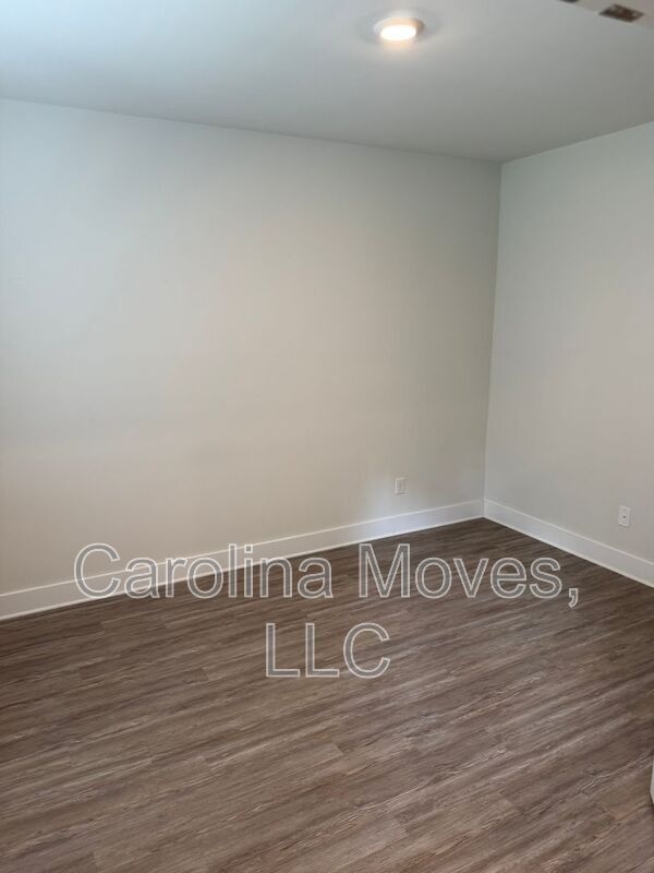 Foto del edificio - 57 Millside Cir