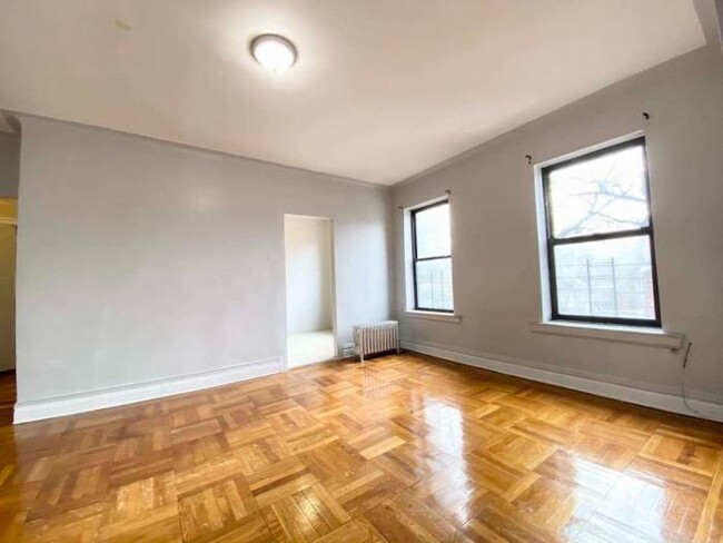 Building Photo - 2 bedroom in BRONX NY 10467