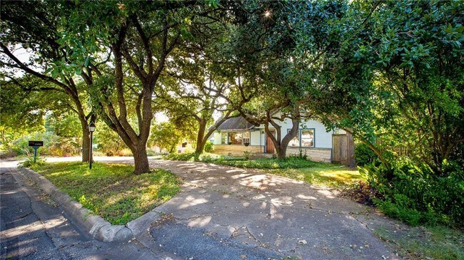 Building Photo - 11603 Tedford St