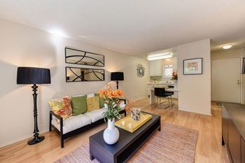 Foto principal - 126 Milford St