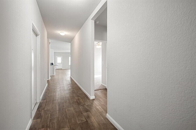 Foto del edificio - 421 Independence Avenue, Liberty Hill, TX ...