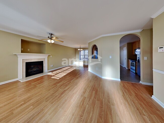 Building Photo - 1067 S Willhaven Drive