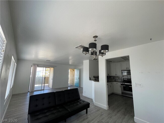 Foto del edificio - 1521 Linnbaker Ln