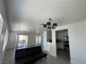 Building Photo - 1521 Linnbaker Ln