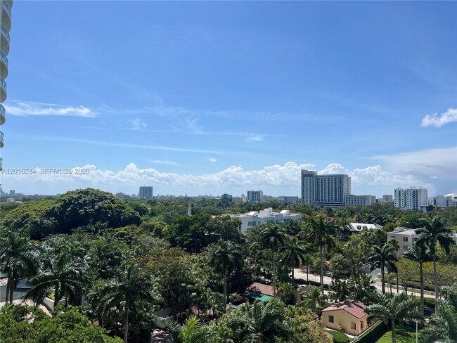 Foto del edificio - 1627 Brickell Ave