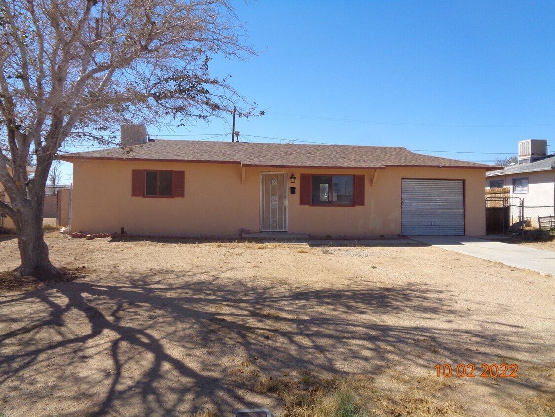 15243 Shirley St, Mojave, CA 93501 House Rental in Mojave, CA