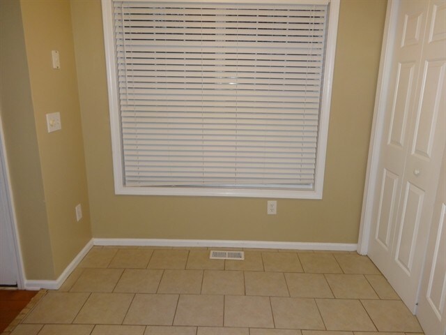 Foto del edificio - 7055 Shady Oak Ln