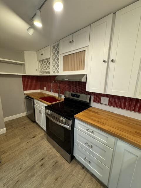 Building Photo - Downtown Winchester Living – Fully Renovated 3-Bedroom, 3 Bath Apartment! Water and Sewer Include...