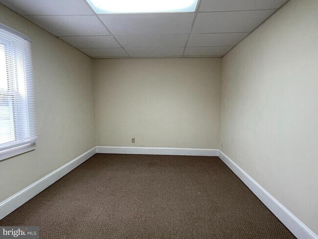 Building Photo - 2120 Lafayette Blvd