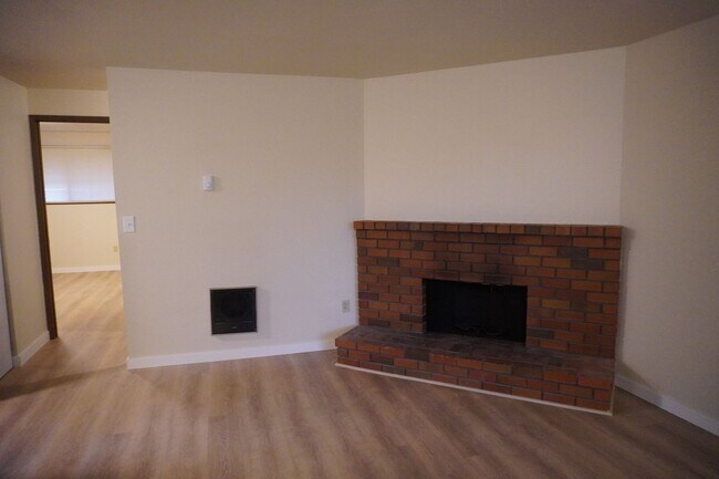 Foto del edificio - r3128.3130NE.86th.AVE