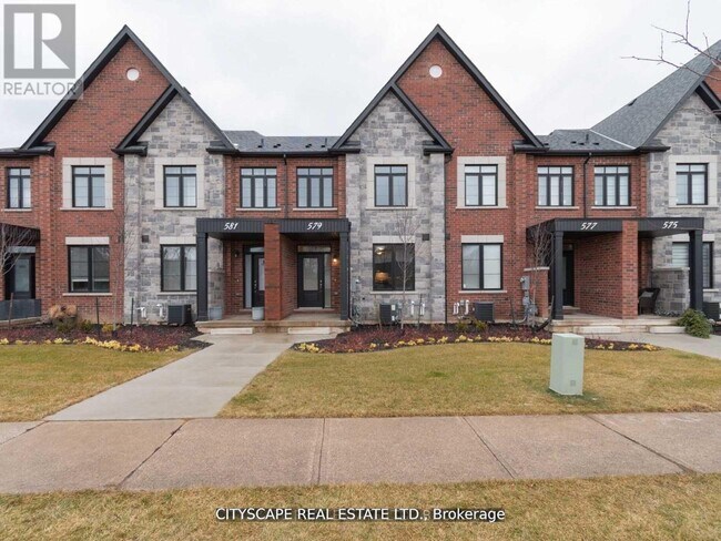 Photo du bâtiment - 579 Wedgewood Dr