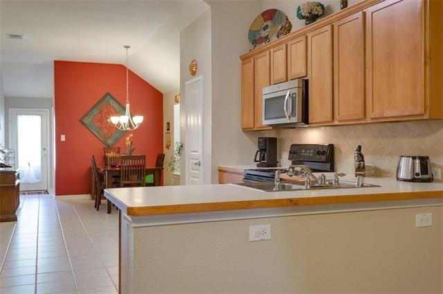 Foto del edificio - 4812 Carrotwood Dr