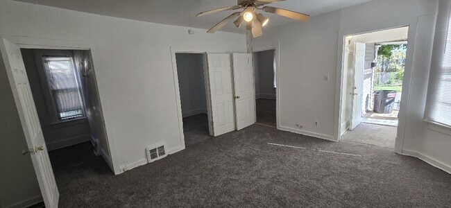 Foto del edificio - 2557 N 8th St