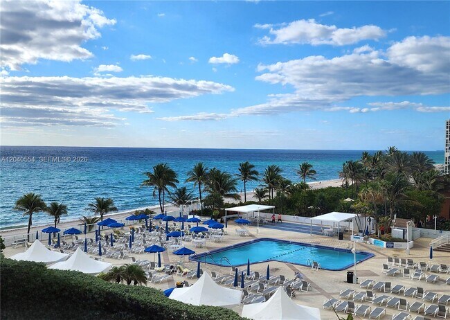 Foto del edificio - 2030 S Ocean Dr
