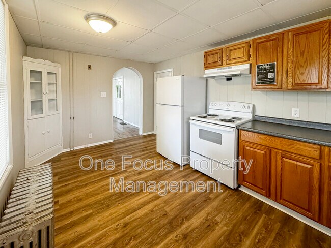 Building Photo - 431 E Bald Eagle St